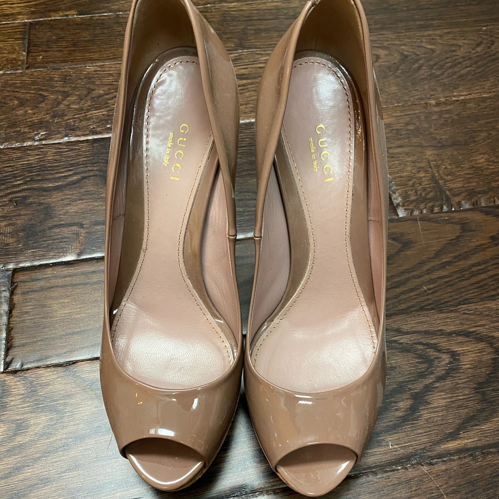 Gucci Platform Peep Toe Heels. Authentic